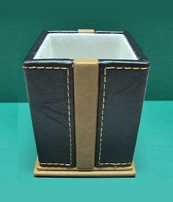 C2011 方型-皮質筆筒